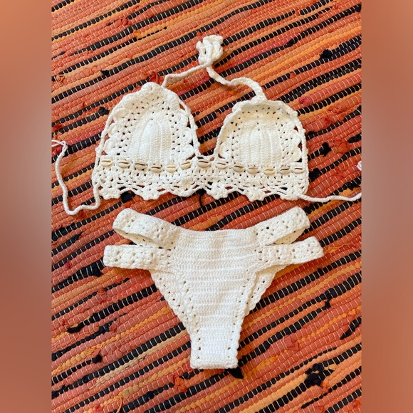 Crochet Bikini Set - Picture 2 of 5